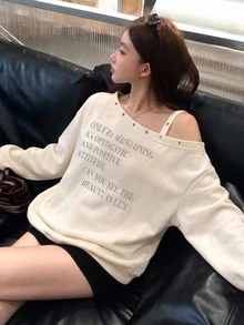DAZY 女款不對稱肩字母印花長袖運動衫 秋季寬鬆大尺寸女款T恤 - 杏色 - 查看 4