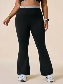 SHEIN Rhythm Era سروال ضيق نسائي بدون خياطة بقصة واسعة من الأسفل مقاس كبير - الأسود - مشاهدة 3