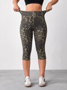 Flexra Plus Size Women's Leopard Print Pocket Casual Daily 7/8 Length Denim Jeans - Multicolor - View 3
