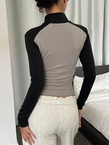 DAZY 女款半拉鍊假領撞色修身休閒套頭運動衫 秋冬保暖內裡 - 灰色 - 查看 4