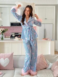 SweetSlumber طقم بيجامة نسائي منسوج بتصميم INS حلو ورومانسي، ألوان متباينة مع فيونكة وطبعة مخططة، كشكشة شبكية مبالغ فيها ورباط أمامي - الأزرق - مشاهدة 5
