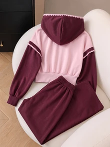 SHEIN 青少年女孩拼色抓絨內裡連帽衛衣套裝 可愛蝴蝶結圖案假兩件式衛衣與寬腿褲 2件組 秋冬保暖套裝 - 酒紅色 - 查看 2