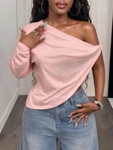 BamGleam This Loose Knotted T-Shirt Features A Modern Asymmetrical Design, Perfect For A Slimming Effect - Pink - View 3