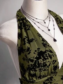 SHEIN ICON 女款大尺碼復古性感休閒千禧風Y2K優雅哥德約會深V領掛脖黑色網紗植絨蛋糕裙冬季 - 軍綠色 - 查看 9