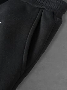 Manfinity Roghcode Men's Autumn/Winter Curved Leg Sweatpants, Flame Puff Print Craft, Millennium Theme Halloween Christmas Gift - Black - View 6