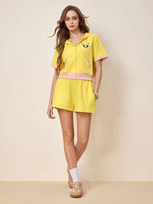 LOONEY TUNES X SHEIN طقم Letytong هودي قصير الأكمام بتطريز تعبير كرتوني TWEETY وألوان متباينة & شورت بتطريز إنجليزي وألوان متباينة - أصفر - مشاهدة 6