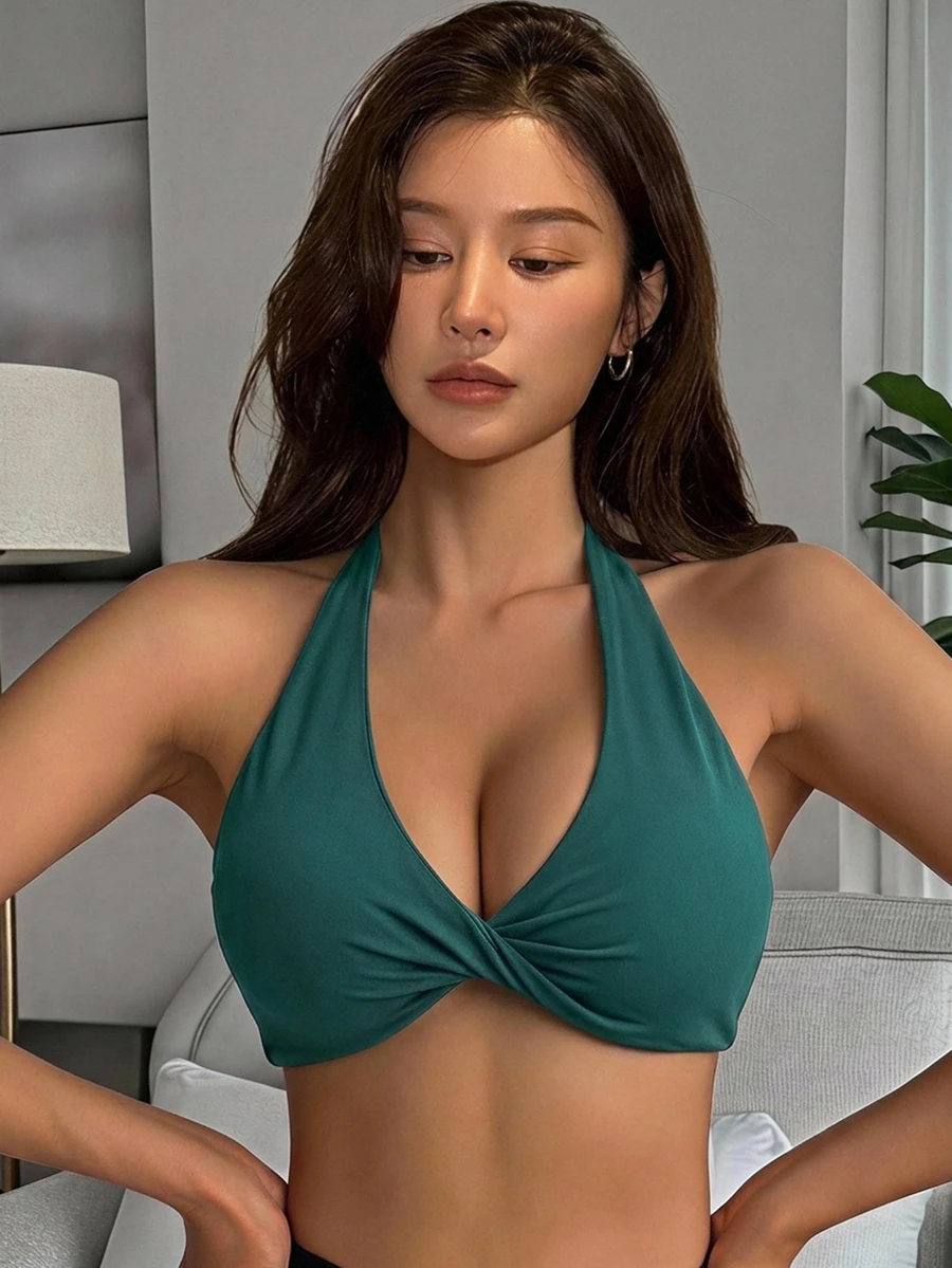 DAZY 1pc Solid Color Halter Twist Front Gather Yoga Sports Bra For Women Lingerie For Women - Dark Green - View 1
