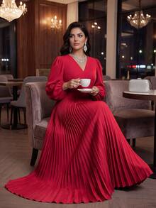 SHEIN Lady CURVE Plus Size Elegant Pleated V-Neck Evening Dress - Red - View 6