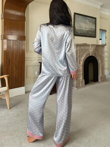 DAZY Bộ đồ ngủ nữ tay dài phối màu tương phản có túi, cổ bẻ, gồm áo sơ mi và quần dài - Màu xanh lam - Xem 2