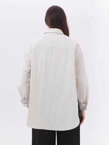 KÆRIA Hus Relaxed Longline Shirt - Crinkle Tech Nylon - Chalk - Modern Utility, Effortless Layering, Button-Up - Light Grey - View 2