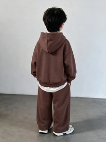 SHEIN Little Byeori 2件組兒童小男孩休閒簡約百搭日常舒適字母3D印花圖案連帽衛衣 灰色長袖寬鬆套頭運動衫 - 咖啡棕 - 查看 3