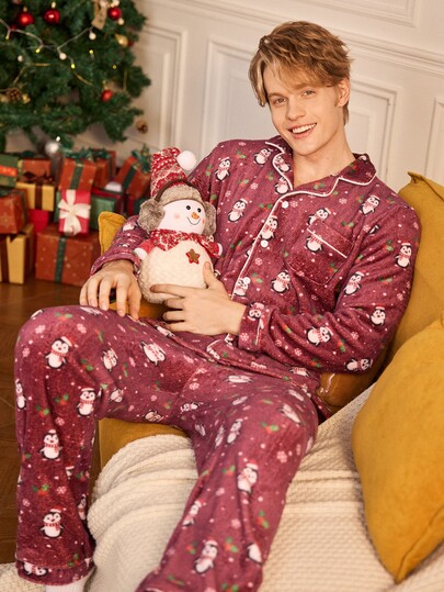 Notgurli Bộ đồ ngủ nam nỉ flannel họa tiết chim cánh cụt Giáng Sinh in toàn thân, áo cardigan cổ bẻ tay dài và quần màu đỏ rượu vang, 2 món đồ mặc nhà mùa thu/đông