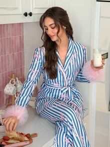 SweetSlumber طقم بيجامة نسائي منسوج بتصميم INS حلو ورومانسي، ألوان متباينة مع فيونكة وطبعة مخططة، كشكشة شبكية مبالغ فيها ورباط أمامي - الأزرق - مشاهدة 6
