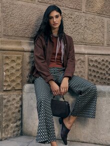 Nöista Geometric Print Trousers With Contrast Piping And Statement Pockets. High Waist And Flared Leg Create A Bold Retro Inspired Silhouette. - Navy Blue - View 4