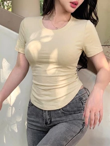 DAZY 女款純色圓領短袖T恤，休閒街頭風戶外上衣，適合音樂節與運動 - 杏色 - 查看 2
