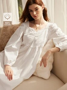 Moireta Women's Sweet Lace Patchwork Pleated Nightgown - White - View 1