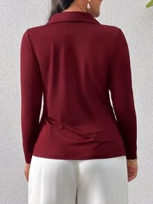 SHEIN Privé 修身版型翻領大尺碼女款百褶 T 恤 秋季 - 酒紅色 - 查看 2