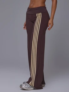 Musera Petite Fold Over Stripe Side Fitted Flare Petite Active Leggings Daily Active Gym Workout Fall Autumn Winter Pilates - Chocolate Brown - View 3