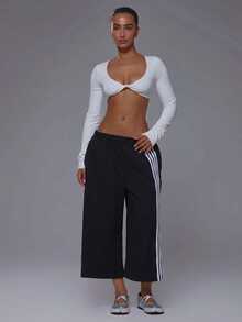 Musera Petite Stripe Side Elasticated Waist Sweatpant Jorts Active Petite Daily Active Gym Workout Fall Autumn Winter Pilates - Black - View 1