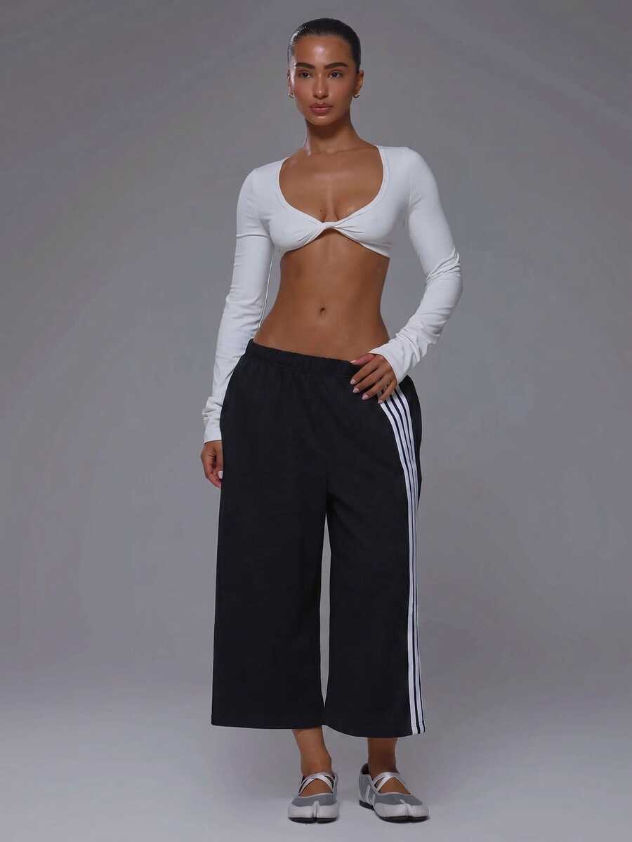 Musera Petite Stripe Side Elasticated Waist Sweatpant Jorts Active Petite Daily Active Gym Workout Fall Autumn Winter Pilates - Black - View 1