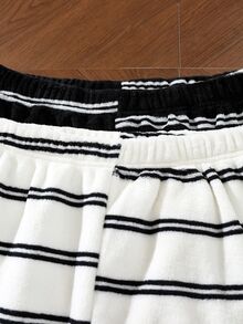 EverLounge Men's Casual Plush Striped Loungewear Pants 2-Piece Set - Black and White - View 5