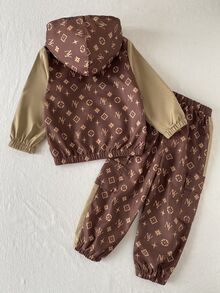 SHEIN Playful Pals 2件組男孩復古街頭字母復古圖案拉鍊大口袋連帽長袖運動衫褲套裝休閒日常上學運動秋冬款 - 棕色 - 查看 2