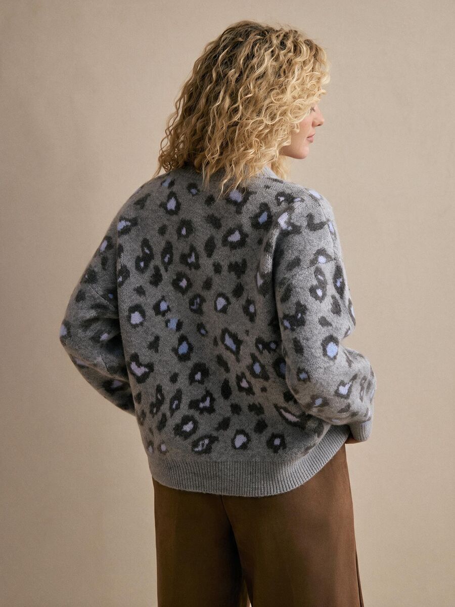MOTF PREMIUM WOMEN'S LEOPARD PATTERN VINTAGE DROPPED SHOULDER LOOSE SWEATER - Grey - View 2