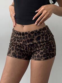 SHEIN BASICS 女款休閒超低腰緊身迷你短褲，豹紋短褲 - 彩色 - 查看 4