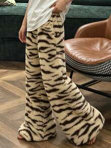 INAWLY Solva Women's Fashion Minimalist Zebra Print Lounge Sweatpants - Coffee Brown - View 4