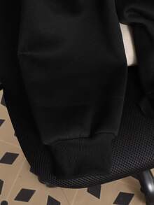 SHEIN 青少年女孩秋冬黑色對比色抓絨內裡拼接豹紋雙層設計休閒寬鬆套頭運動衫，極簡設計，適合休閒與運動 - 黑色 - 查看 5