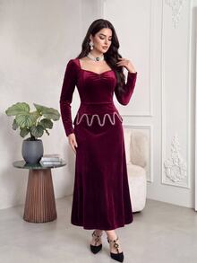 Feyla Women's Sweetheart Neckline Long Sleeve Waist Rhinestone Design Elegant Dress - Burgundy - View 3