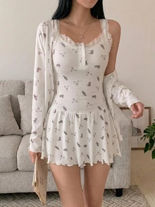 DAZY Cute Bear Pattern Lace Patchwork Sleeveless Fitted Waist Short Cardigan & Long Sleeve Jacket 2-Piece Set, Women's Pajama Outfit For Autumn - White - View 4