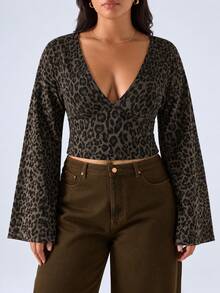 LYSMO Women's Plus Size Brown Leopard Print Deep V-Neck Bell Sleeve T-Shirt (Autumn/Winter) - Brown - View 4