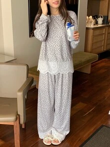 DAZY 2pcs/Set Women's Sweet Ditsy Floral Lace Patchwork Loose Long Sleeve T-Shirt & Straight Leg Long Pajama Pants Sleepwear Set - Apricot - View 5
