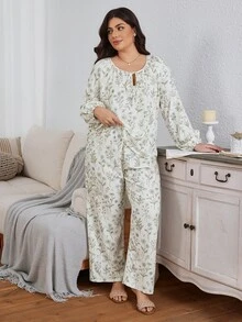 Serenescape Vacation Style Ditsy Floral Round Neck Drawstring Long Sleeve Long Pants Plus Size Pajama Set - Beige - View 4