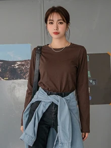 DAZY 純色圓領長袖女款上衣，秋季女裝上衣 - 酒紅色 - 查看 3