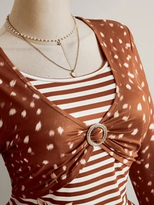 SHEIN ICON تي شيرت نسائي مقاس كبير بني مخطط بطبعة الغزال - بني - مشاهدة 8