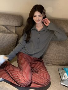 DAZY طقم بيجامة نسائي بلون موحد مع أزرار نصفية وأكمام طويلة وبنطال طويل مخطط - رمادي غامق - مشاهدة 3