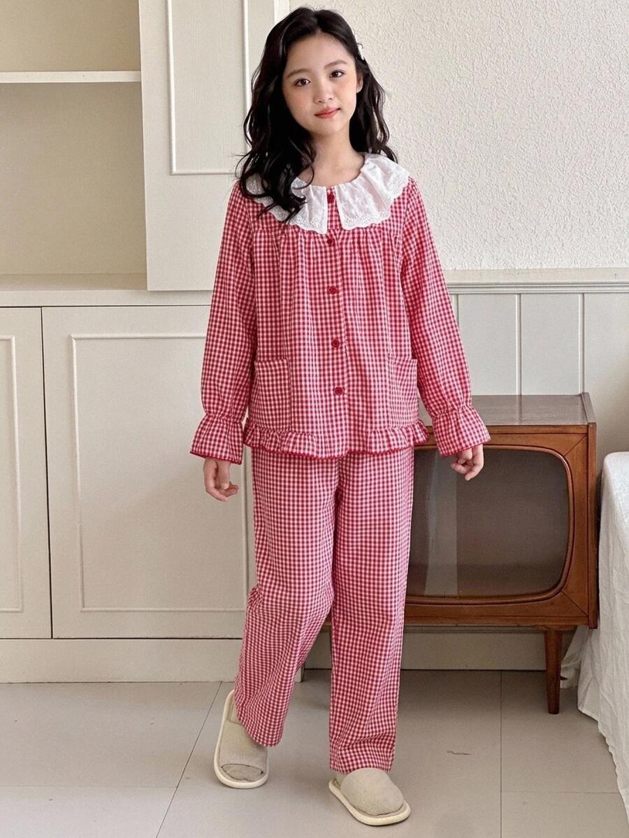 Dazy Kids طقم ملابس منزلية للبنات المراهقات مكون من ملابس علوية بأزرار وتفاصيل دانتيل مرقعة وبنطلون طويل بنقشة مربعات - الأحمر - مشاهدة 1