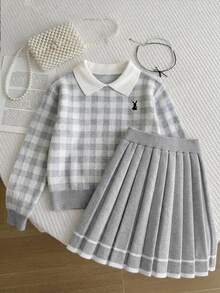 SHEIN Tween女孩 Ikids 粉色可愛刺繡馬標誌彼得潘領格紋針織衫 + 編織裙 2件套，Tween女孩長袖V領套頭衫，休閒優雅風格，秋冬款 - 灰色 - 查看 5