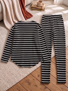 SHEIN Vintaside Kids 女童軟綿復古條紋上衣，圓弧下擺，搭配寬鬆長褲，修身輕便春/秋開學套裝 - 黑色 - 查看 6