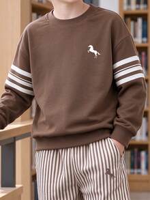 SHEIN Autumn/Winter 2 Pieces Set For Boys, Top Is Pony Print Striped Sleeve Crew Neck Sweatshirt, Bottom Is Brown And White Striped Jogger Sweatpants, Simple And Timeless Vintage Casual Style - Multicolor - View 5