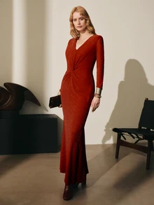 MOTF PREMIUM ELEGANT EXQUISITE RHINESTONE TWISTED V-NECK MID-LENGTH KNIT DRESS - Redwood - View 5