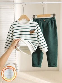 SHEIN 幼童男孩保暖內裡綠色條紋熊圖案運動衫與綠色燈芯絨長褲2件套，秋冬經典學院風上學日常穿搭 - 彩色 - 查看 5