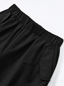 SHEIN 小男孩百搭休閒純色工裝褲，飾有裝飾細節，百搭單品，適合通勤、上學、日常休閒、旅行、戶外、聚會，秋冬穿著。黑色工裝褲、黑色寬鬆褲、寬腿褲、黑色寬鬆褲、秋冬黑色褲 - 黑色 - 查看 6