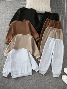 SHEIN 小男孩純色兒童圓領長袖衛衣與運動長褲休閒套裝 - 彩色 - 查看 2