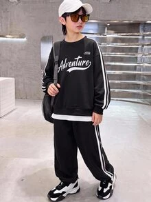 SHEIN 2件組兒童青少年男孩秋冬休閒運動圓領黑色字母圖案衛衣與黑色慢跑褲套裝，適合秋冬、學校、家庭聚會、開學季、運動、秋季穿搭、冬季穿搭、生日派對 - 黑色 - 查看 2