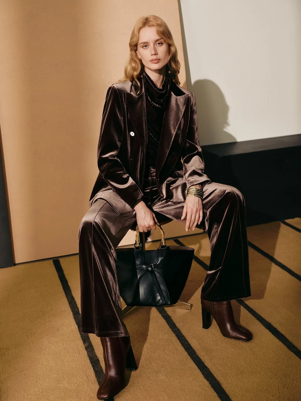 MOTF ELEGANT VELVET WIDE SHOULDER DOUBLE-BREASTED BLAZER JACKET, AUTUMN/WINTER