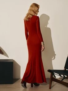 MOTF PREMIUM ELEGANT EXQUISITE RHINESTONE TWISTED V-NECK MID-LENGTH KNIT DRESS - Redwood - View 8