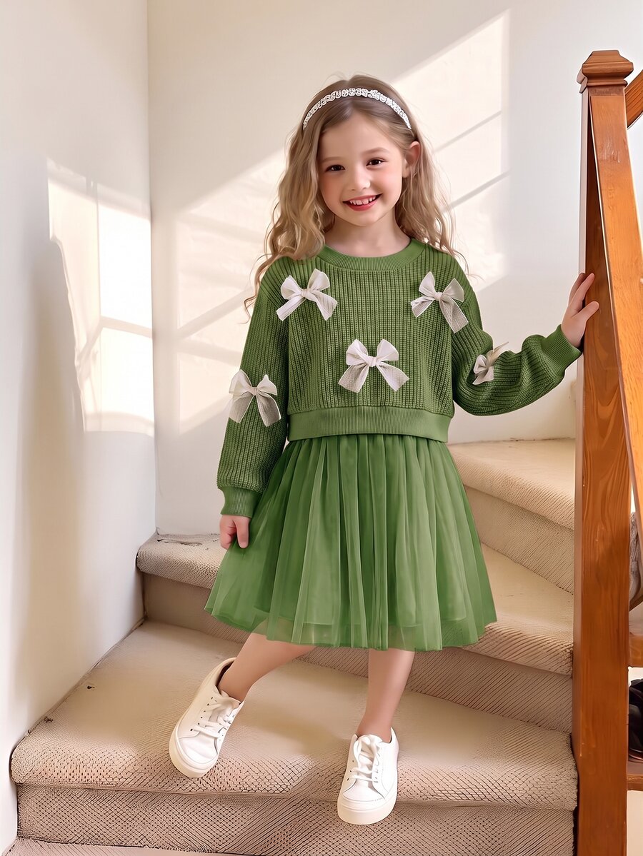 SHEIN Playful Pals 1件女童蝴蝶結裝飾圓領長袖網紗下擺洋裝,清新優雅時尚,可愛甜美,適合秋冬穿著 - 墨綠色 - 查看 1